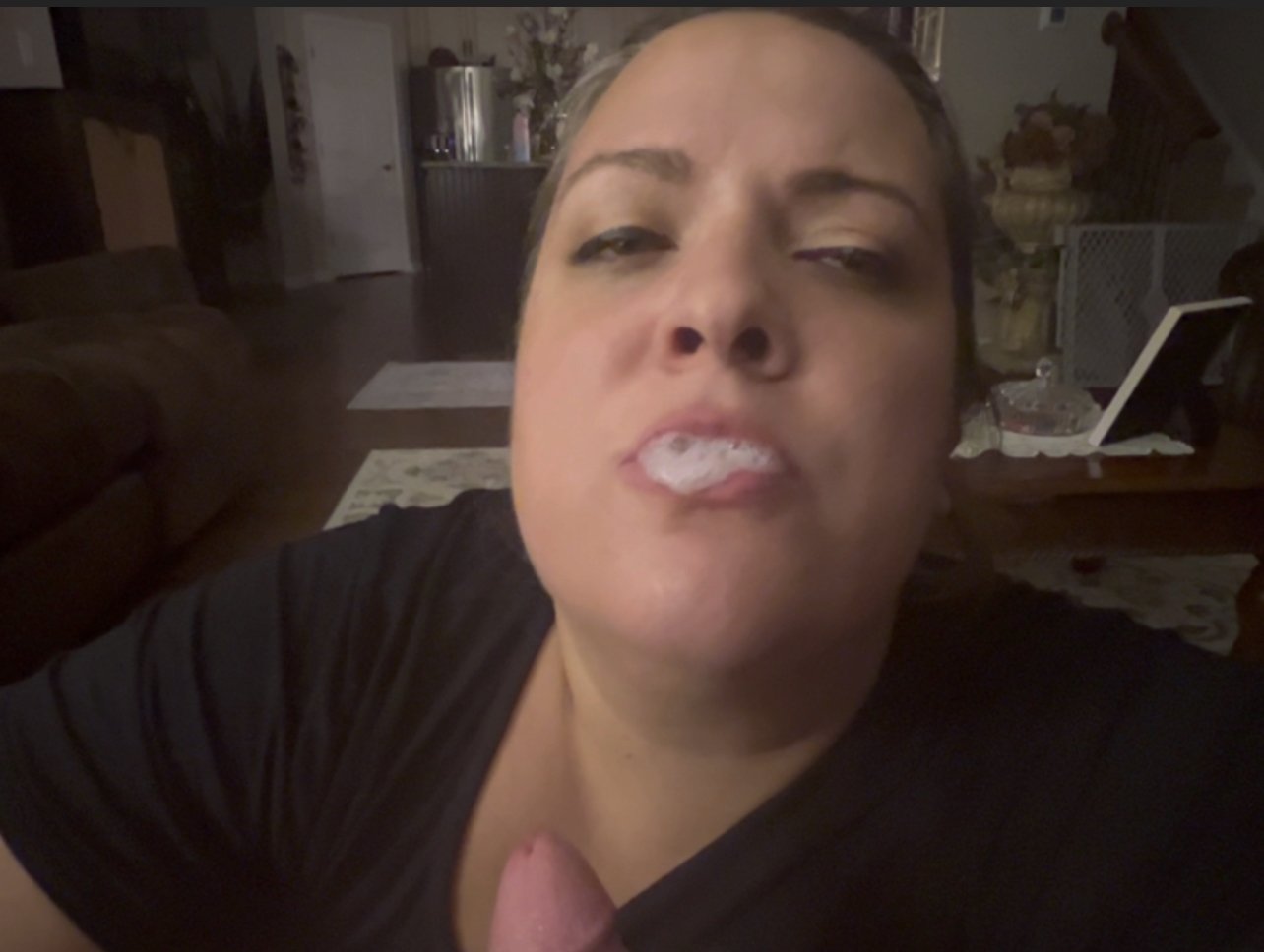 Piggy’s Got a Good mouth 👄 #nm4GxLTC